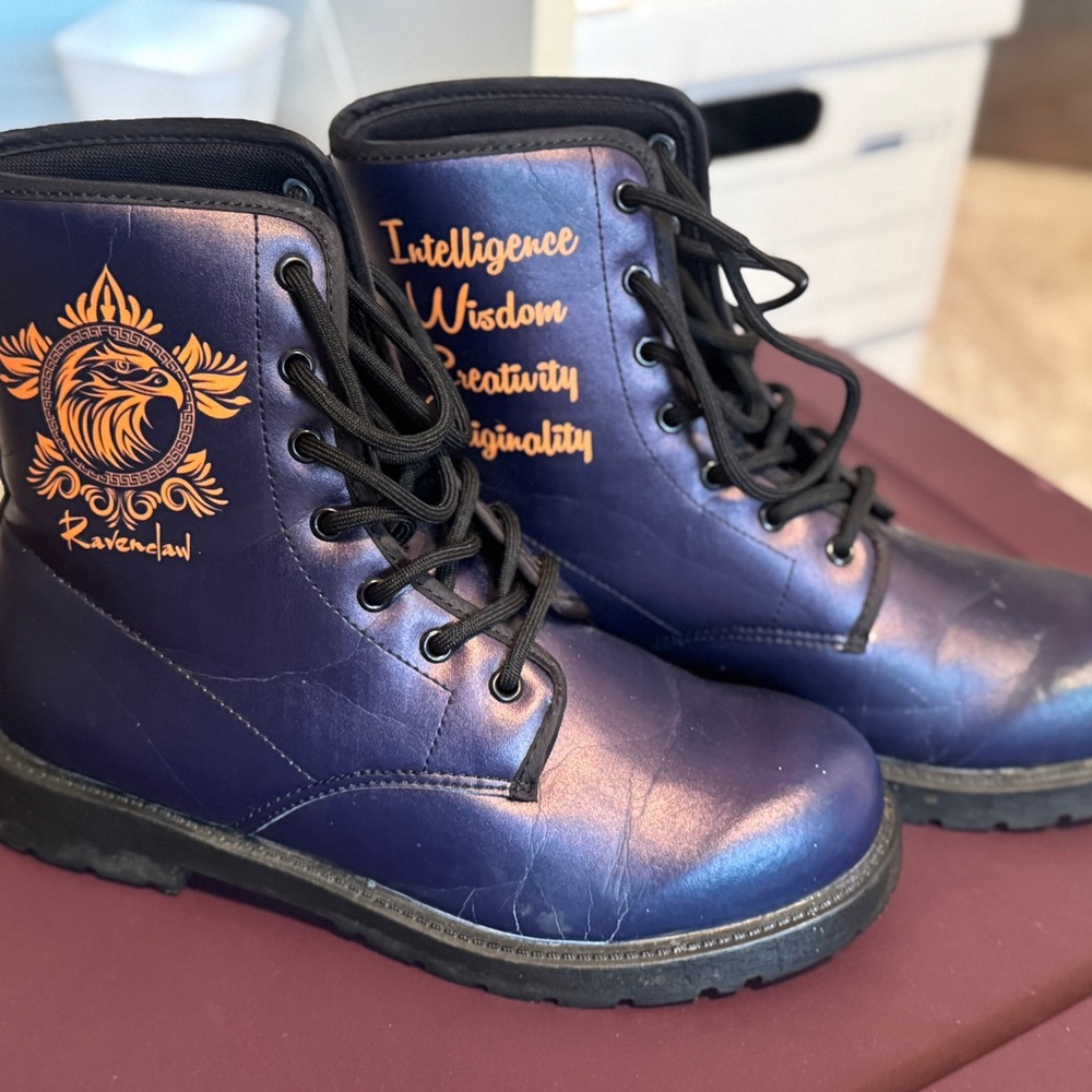 Ravenclaw Purple Boots with Black Laces (Harry Potter) - Picture 1 of 2